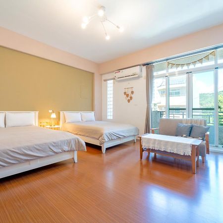 Moonlit Corner Apartment Taitung Bagian luar foto