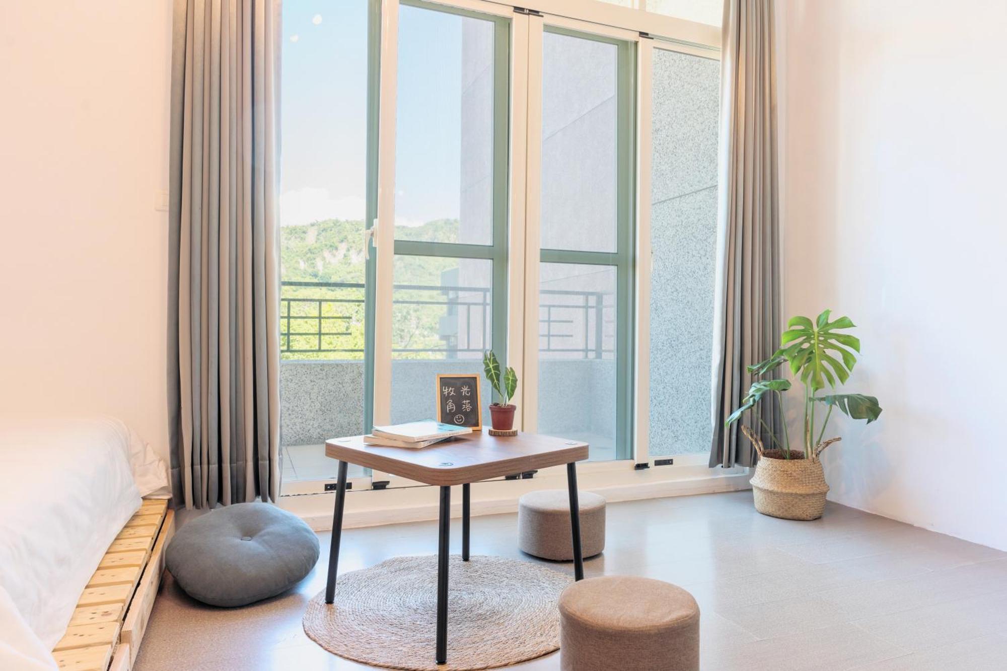 Moonlit Corner Apartment Taitung Bagian luar foto