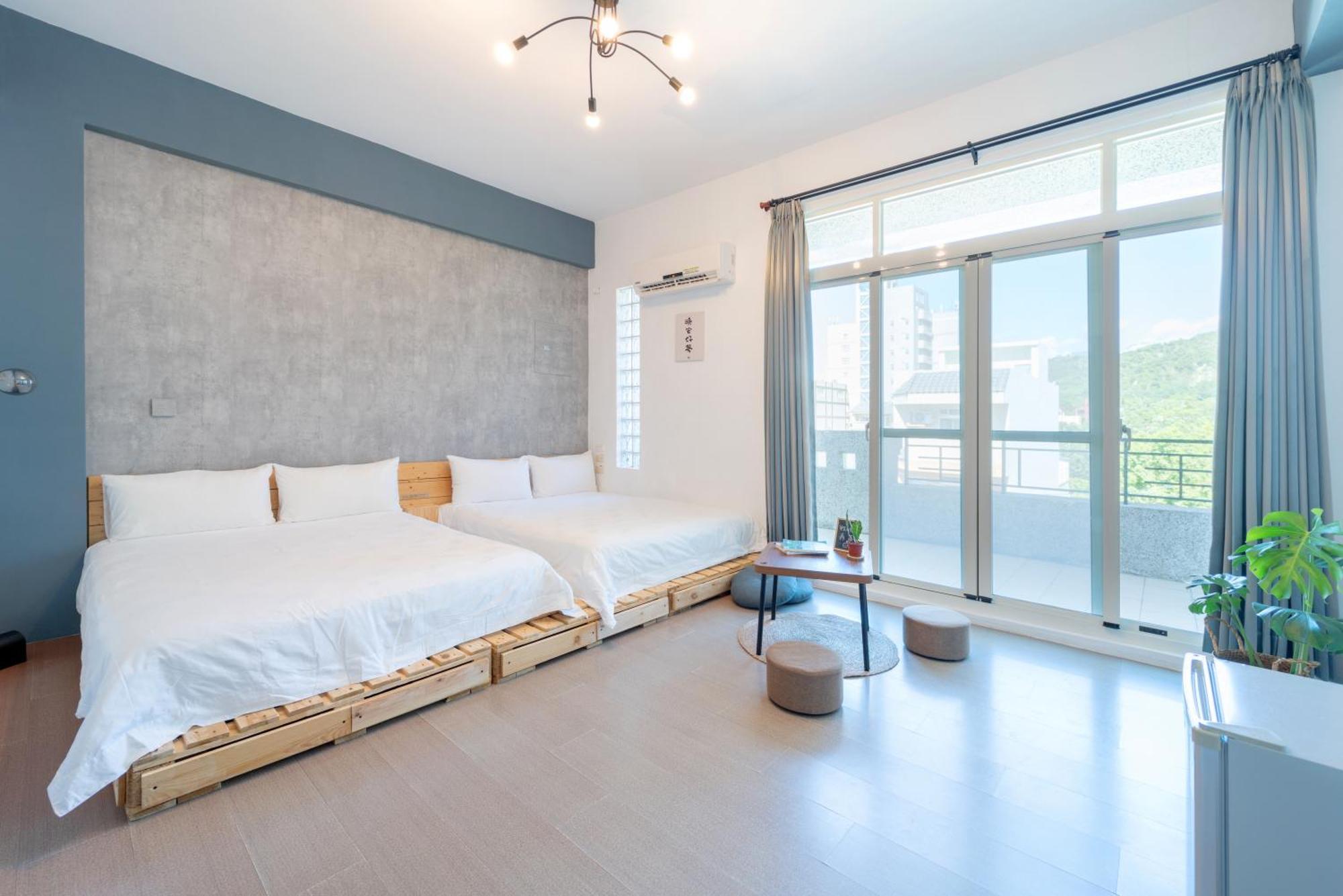 Moonlit Corner Apartment Taitung Bagian luar foto