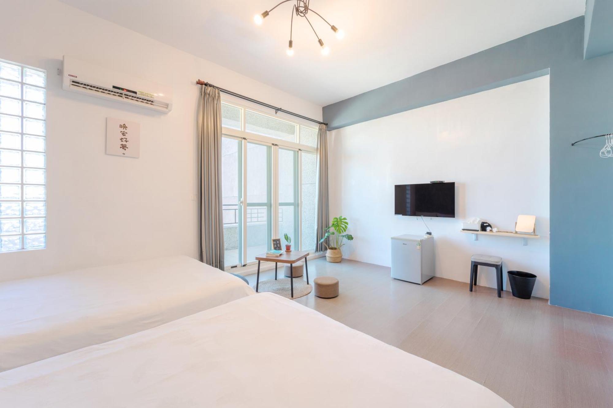 Moonlit Corner Apartment Taitung Bagian luar foto