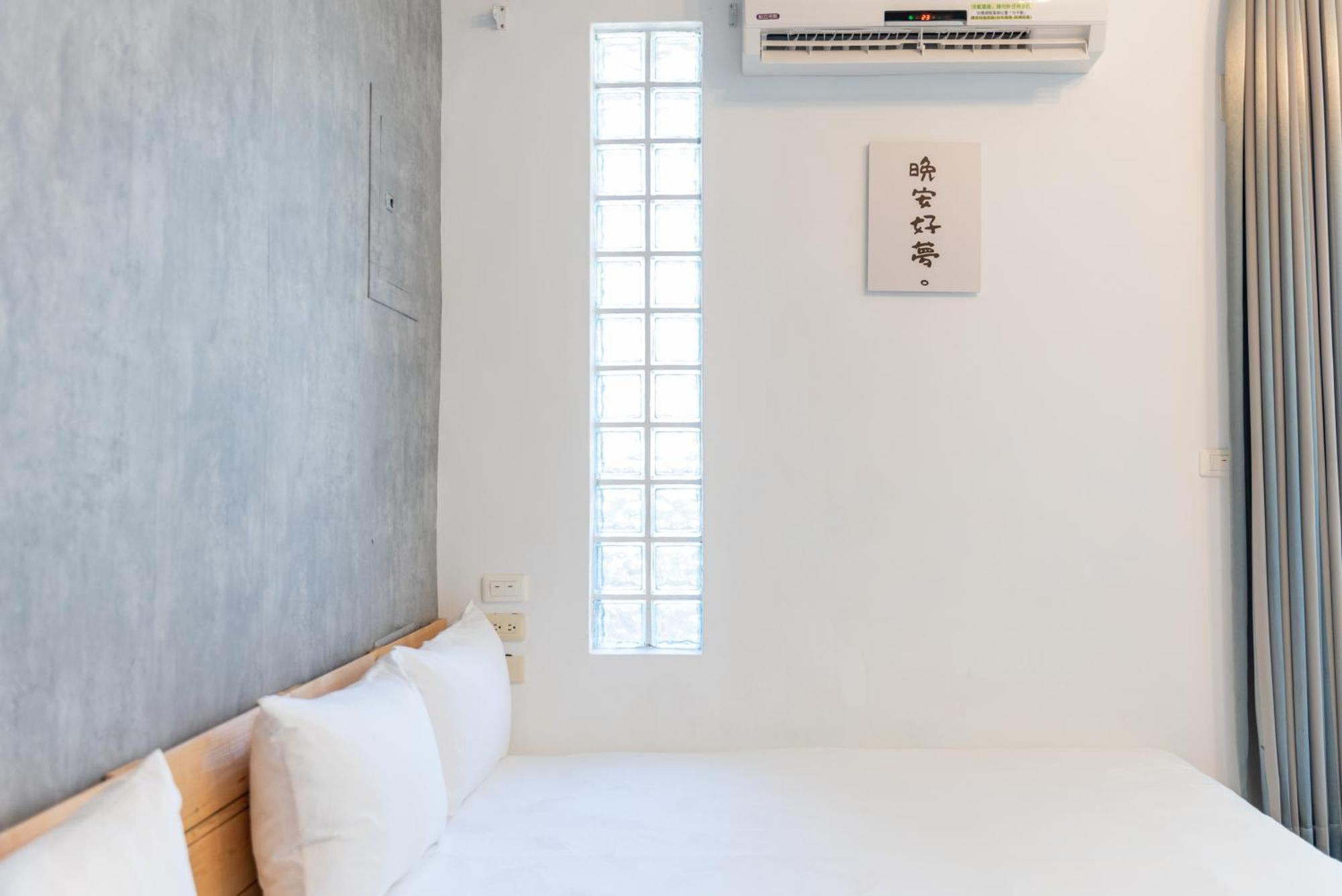 Moonlit Corner Apartment Taitung Bagian luar foto